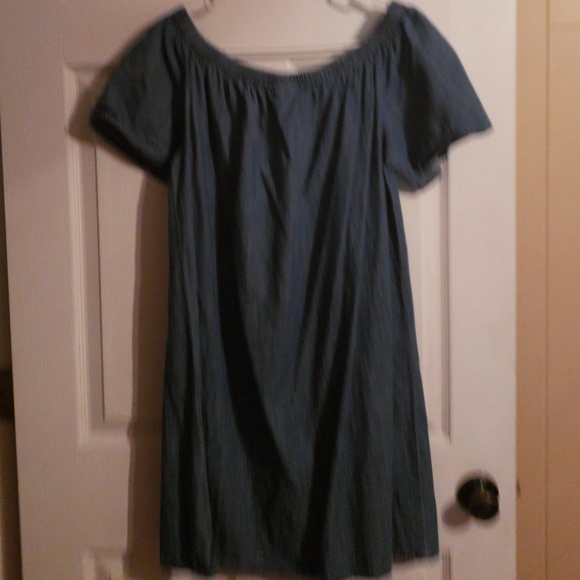 Dress - Picture 3 of 3